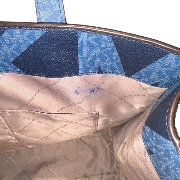 Michael Kors Kenly Large Logo Print Tote Blue (Chambray) - Picture 9 of 16